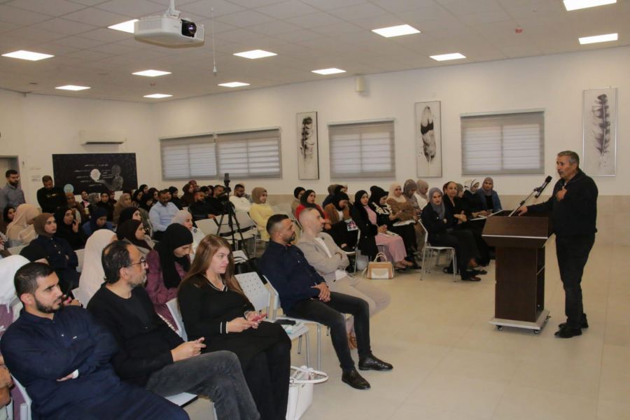 رهط تُعزّز الاحتواء… ومحاضرة “سِرّ الأمل” تشعل الوعي بقدراتٍ لا تعرف المستحيل